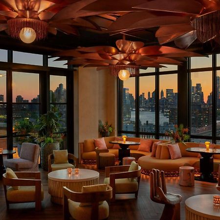 Отель Moxy Brooklyn Williamsburg Нью-Йорк Экстерьер фото