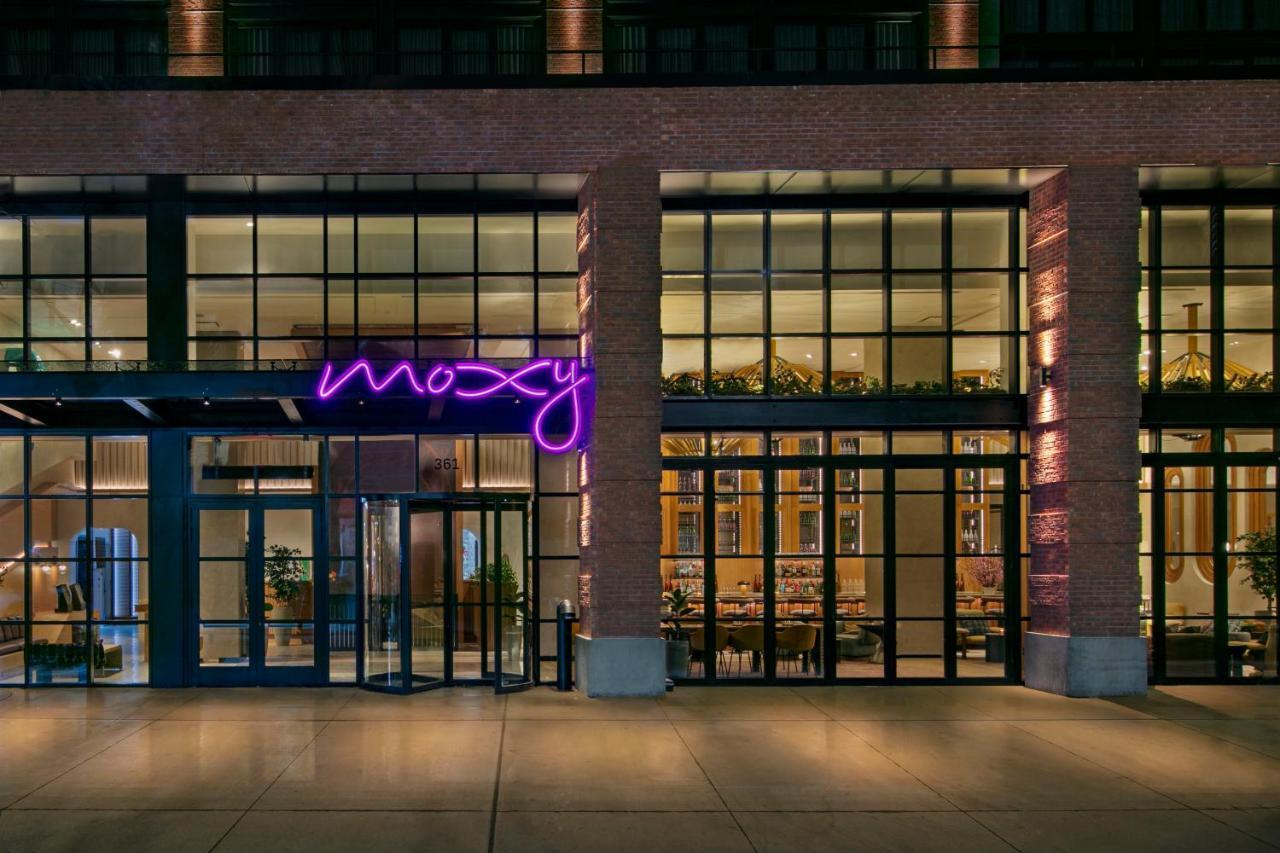 Отель Moxy Brooklyn Williamsburg Нью-Йорк Экстерьер фото