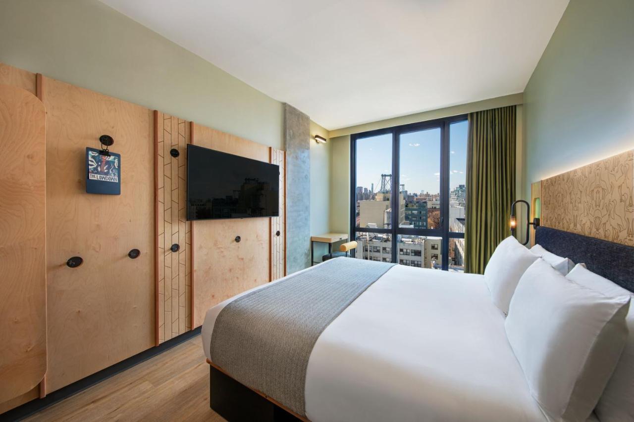 Отель Moxy Brooklyn Williamsburg Нью-Йорк Экстерьер фото