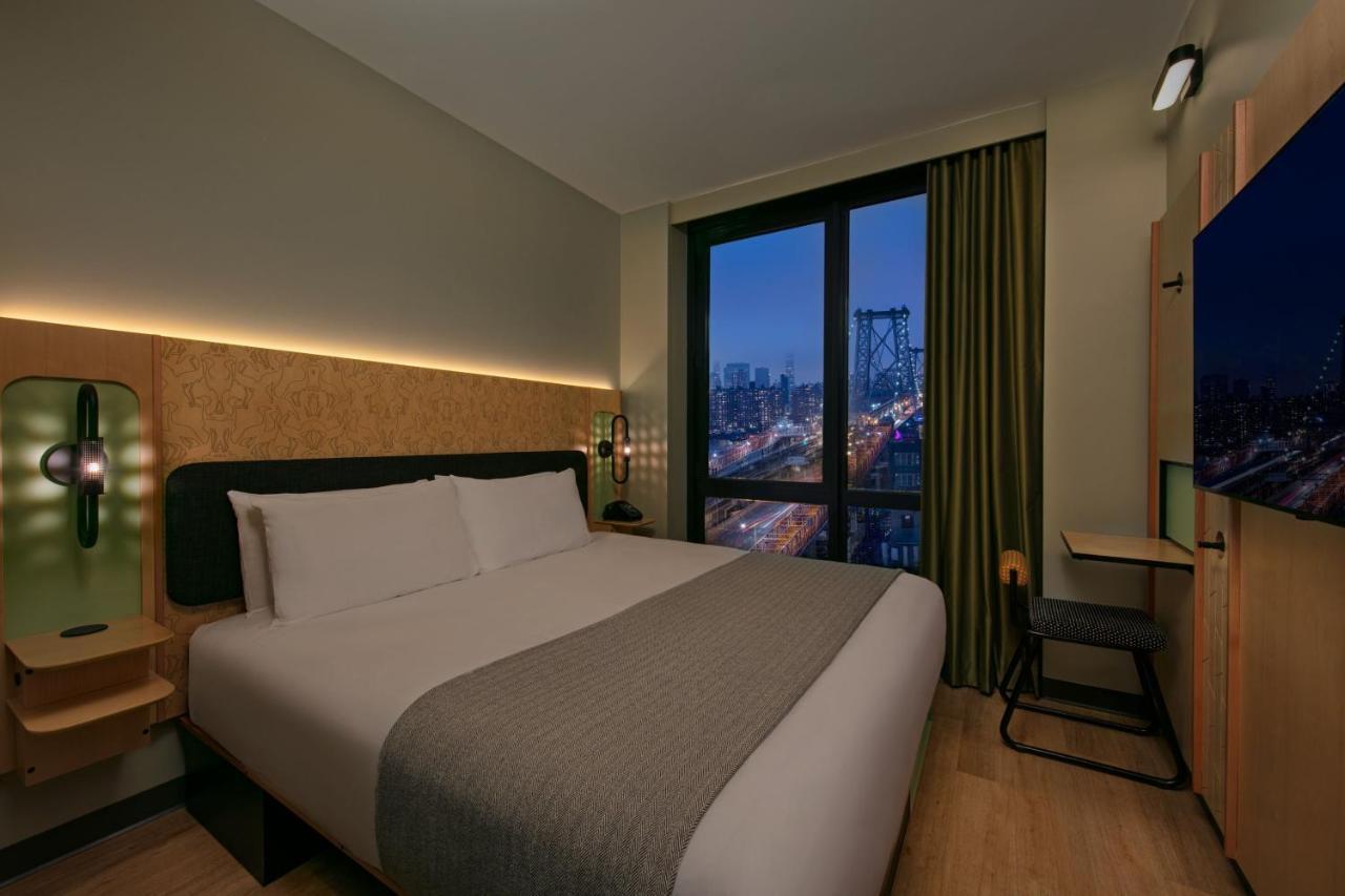 Отель Moxy Brooklyn Williamsburg Нью-Йорк Экстерьер фото