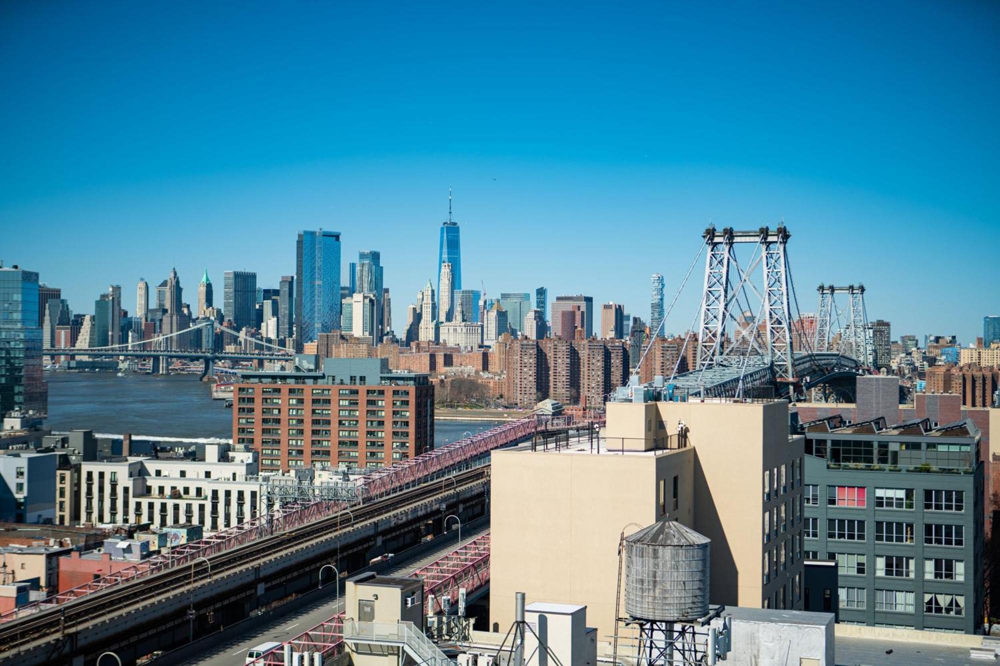 Отель Moxy Brooklyn Williamsburg Нью-Йорк Экстерьер фото